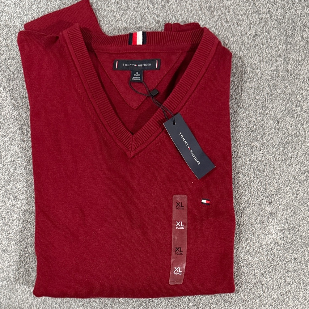 Tommy Hilfiger Men's V-Neck Sweater in Rich Red